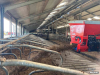 Sawdust spreader for boxes AG Hybrid-MKII (Boxenstrooier, zaagsel, strooier, instrooier, diepstrooisel)