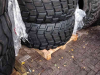 Wheels, Tyres, Rims & Dual spacers  24R20.5