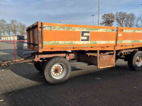 Agricultural wagon  Landbouwwagen plattewagen aanhanger balenwagen
