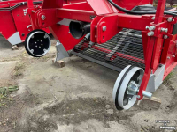 Onion harvester  Tormac, OL 150, uienrooier