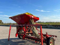 Seed drill Lely Polymat Pneumatische zaaimachine