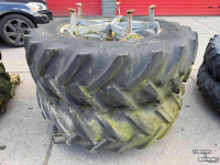 Wheels, Tyres, Rims & Dual spacers  Dubbellucht 16.9 - R34  5 ster molcon