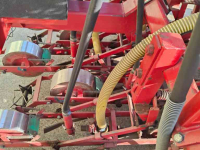 Seed drill Accord Waspeenzaaimachine / Zaaimachine