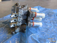Tractor New Holland Compleet Hydraulisch ventielenblok voor T4.xxx Case-IH Farmall Steyr Kompakt parts nr:47396611