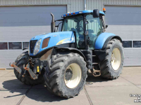 Tractor New Holland T7050 Autocommand vario trekker continu variabele transmissie (CVT) tractor TVT