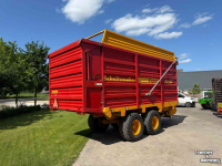 Self-loading wagon Schuitemaker Rapide 125 S Opraapwagen Ladewagen Snijwagen Stalvoeren Silage wagen