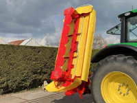 Mower Pottinger Novacat 302