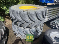 Wheels, Tyres, Rims & Dual spacers Vredestein 710/70R38 + 600/65R28