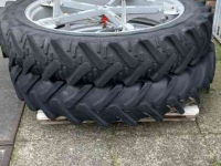Wheels, Tyres, Rims & Dual spacers Molcon 12.4R46
