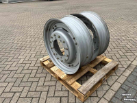 Wheels, Tyres, Rims & Dual spacers New Holland DW 10x34 verstelbare velgen CNH demo