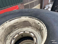 Wheels, Tyres, Rims & Dual spacers  4 banden 24x20.5