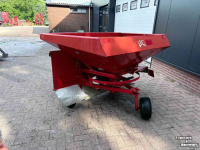 Fertilizer spreader Lely 1250 liter