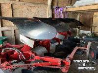 Ploughs Niemeyer Delta 3 Wentelploeg