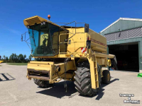 Combine New Holland TX 36 Combine