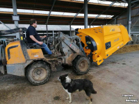 Straw spreader for boxes VDMJ Stroblazer voor mini shovel VDMJ Machinery - WSB 140
