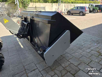 Sawdust spreader for boxes  wagricom