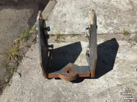 Used parts for tractors Fendt Onder trekhaak