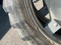 Wheels, Tyres, Rims & Dual spacers Alliance 11.2-48, 270/95R48 op verstelbare velg