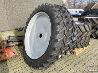 Wheels, Tyres, Rims & Dual spacers Massey Ferguson 320/90 R50 + 270/95 R36