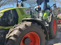 Tractor Claas Axion 800