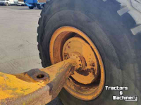 Diverse used spare-parts  As met banden