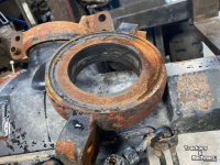 Used parts for tractors Case-IH ZF APL345 vooras van een 956XL