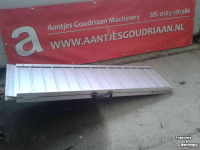 Other transport and industrial equipment and accessories  Opvouwbare rijplank