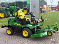 Ride-on mower John Deere 1570 ZITMAAIER