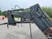Front-end loader  Robuuste voorlader met bak en balenprikker, MF