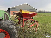 Front hopper seed drill Lely Frontzaaimachine