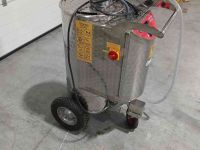 Mobile feedstation  melktaxi 100 l