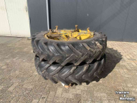 Wheels, Tyres, Rims & Dual spacers Vredestein 13.6R38 DUBBELLUCHT