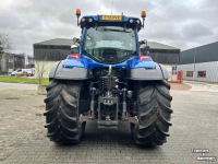 Tractor Valtra T214 Versu