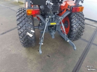 Horticultural Tractors Kubota LX 401  compact tractor