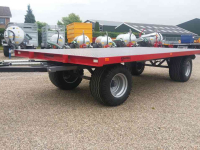 Agricultural wagon  Balenwagen / Landbouwwagen / Vierwielige wagen / 4-wielige wagen  10 ton