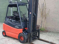 Forklift Linde E30