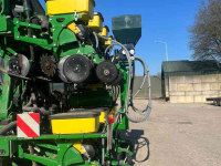Seed drill Delimbe T5, T14, T15,T18, T20  fronttank, granulaat strooier zaaimachine