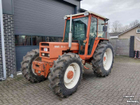 Tractor Renault 781-4