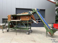 Sorting machine Schouten AS 80 met afvoerbanden 80x100 xeven