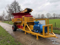 Straw spreader for boxes Haybuster H-1030 strohakselaar elektrisch