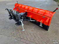 Rubber yard scraper  Modder/sneeuwschuif