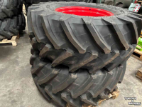Wheels, Tyres, Rims & Dual spacers  Trelleborg 540/65R28 op velg 8 gaats