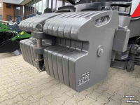Frontweights Massey Ferguson 12 x 55 kg frontgewicht + 1x 60 kg trekgewicht (720 kg totaal)