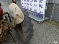 Oldtimers Massey Ferguson FE35 Tractor
