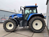 Tractor New Holland TVT135