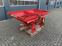 Fertilizer spreader Lely KUNSTMESTSTROOIER MET CENTERMATIC