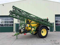 Fieldsprayer pull-type John Deere 840 Veldspuit